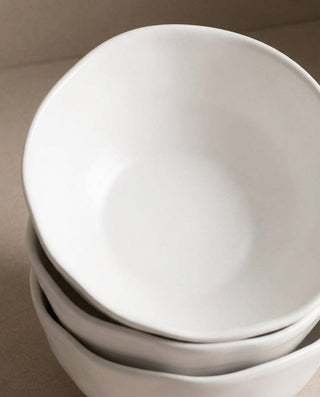 Set of 4 White Bowls 5.9" stoneware ceramic — Pure Collection